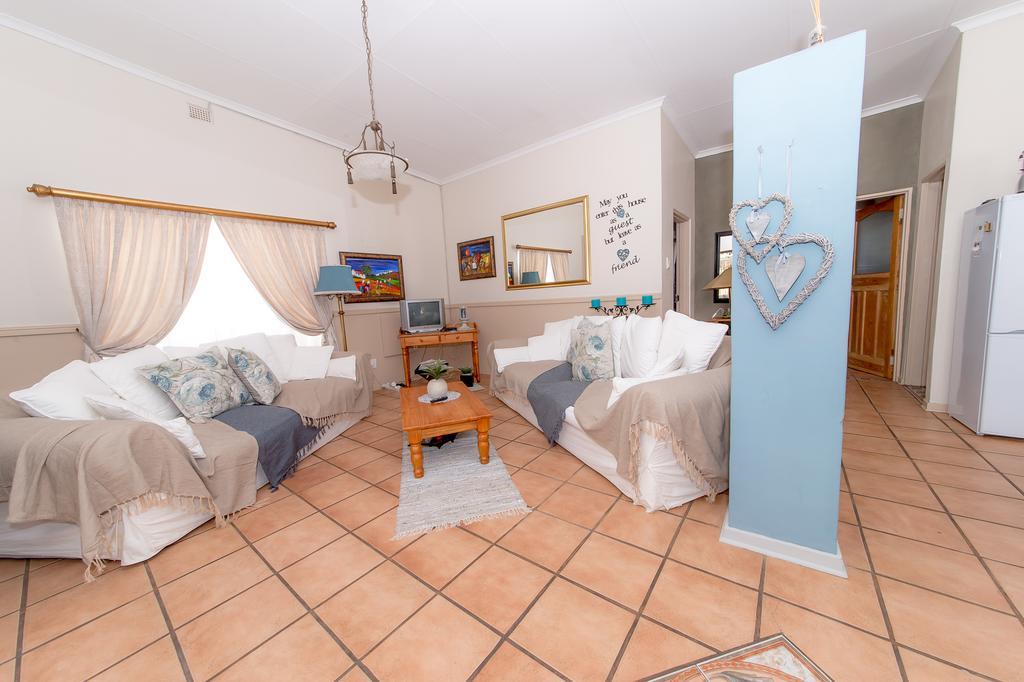 Tarentaalrand Guesthouse Upington Esterno foto